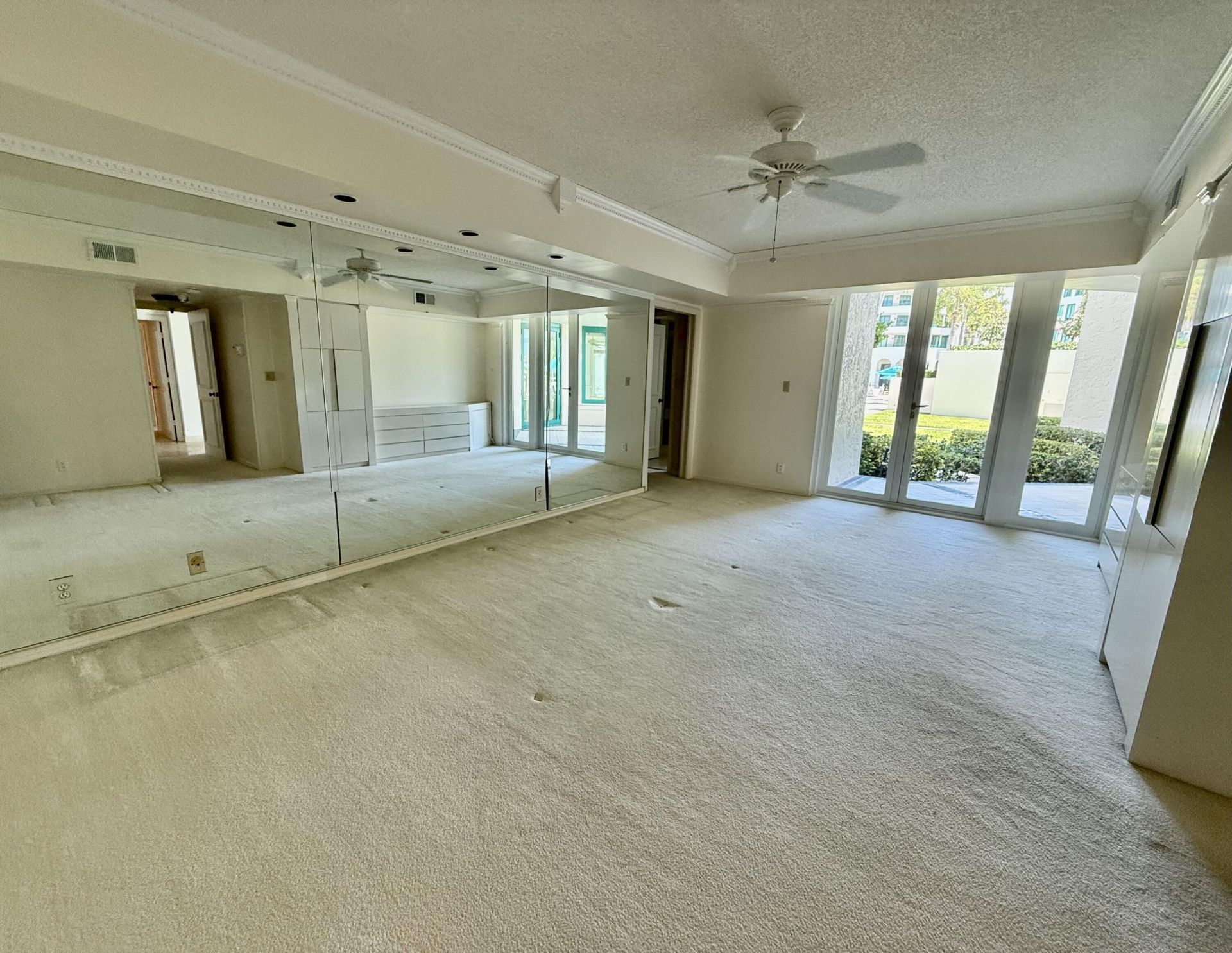 100 SE 5th Avenue, Unit 107, Boca Raton, FL 33432 Photo