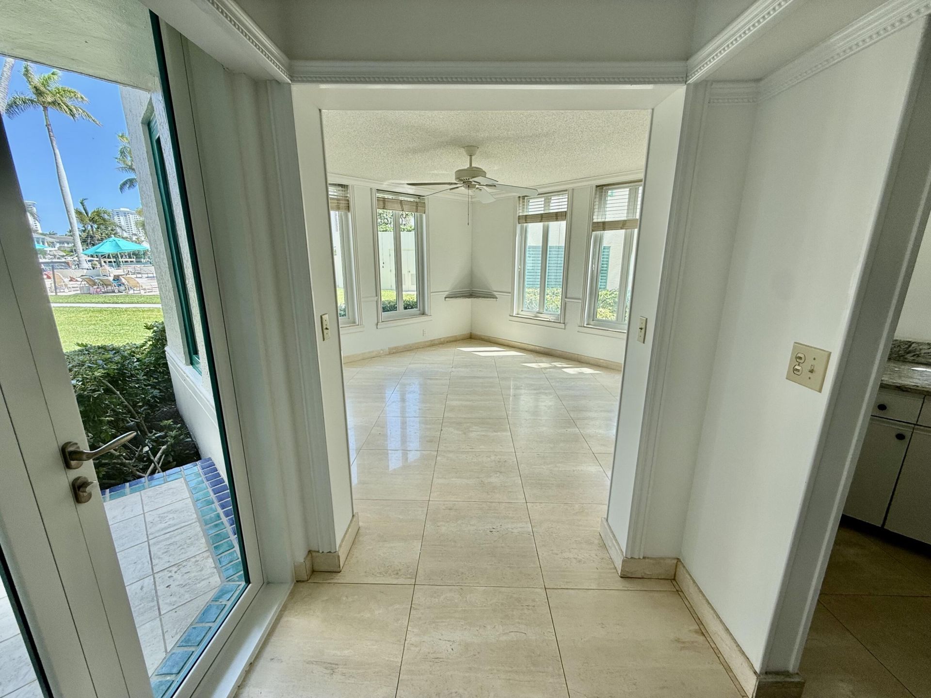 100 SE 5th Avenue, Unit 107, Boca Raton, FL 33432 Photo