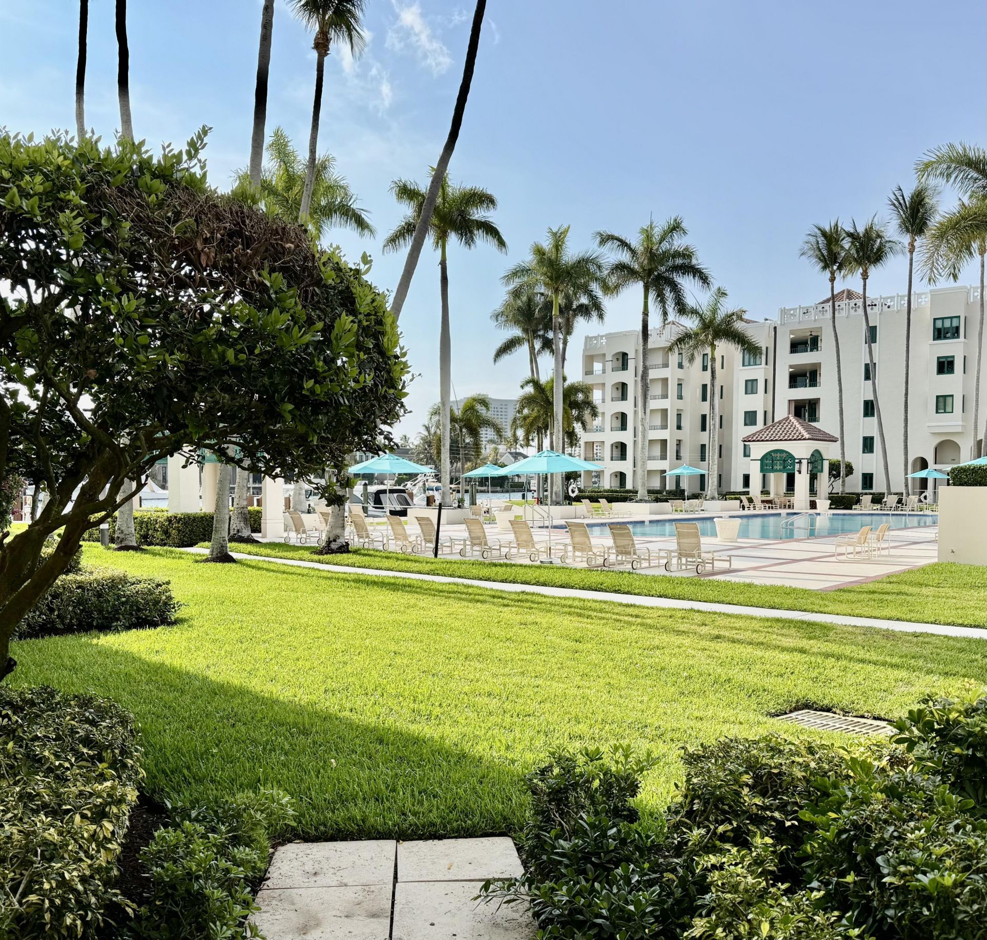 100 SE 5th Avenue, Unit 107, Boca Raton, FL 33432 Photo