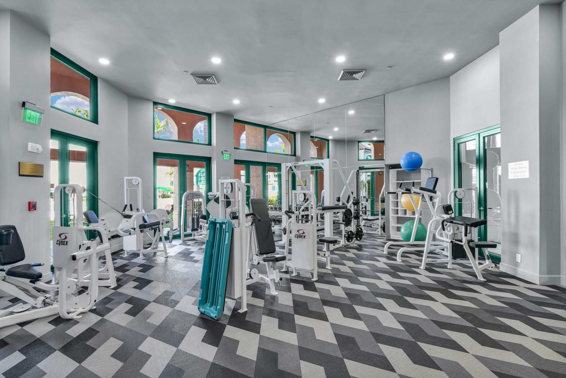 100 SE 5th Avenue, Unit 107, Boca Raton, FL 33432 Photo