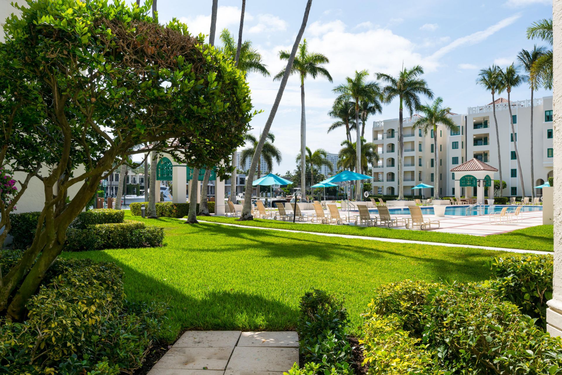 100 SE 5th Avenue, Unit 107, Boca Raton, FL 33432 Photo