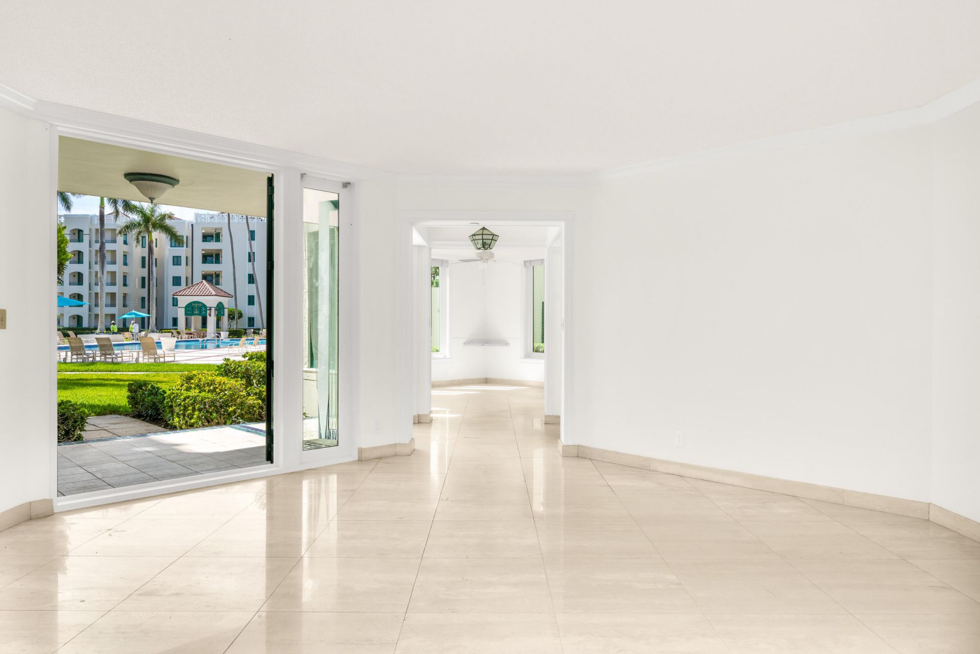 100 SE 5th Avenue, Unit 107, Boca Raton, FL 33432 Photo