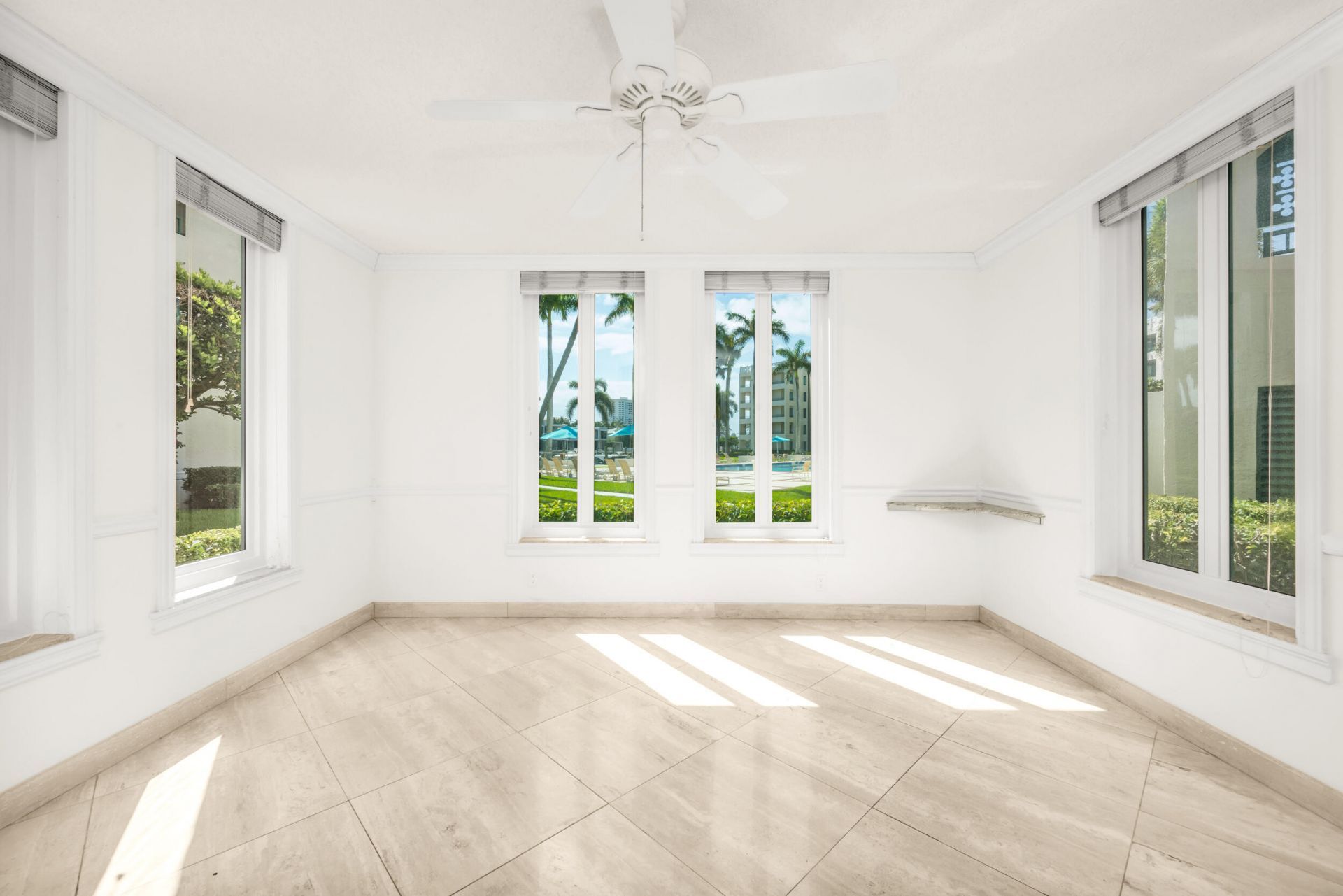 100 SE 5th Avenue, Unit 107, Boca Raton, FL 33432 Photo
