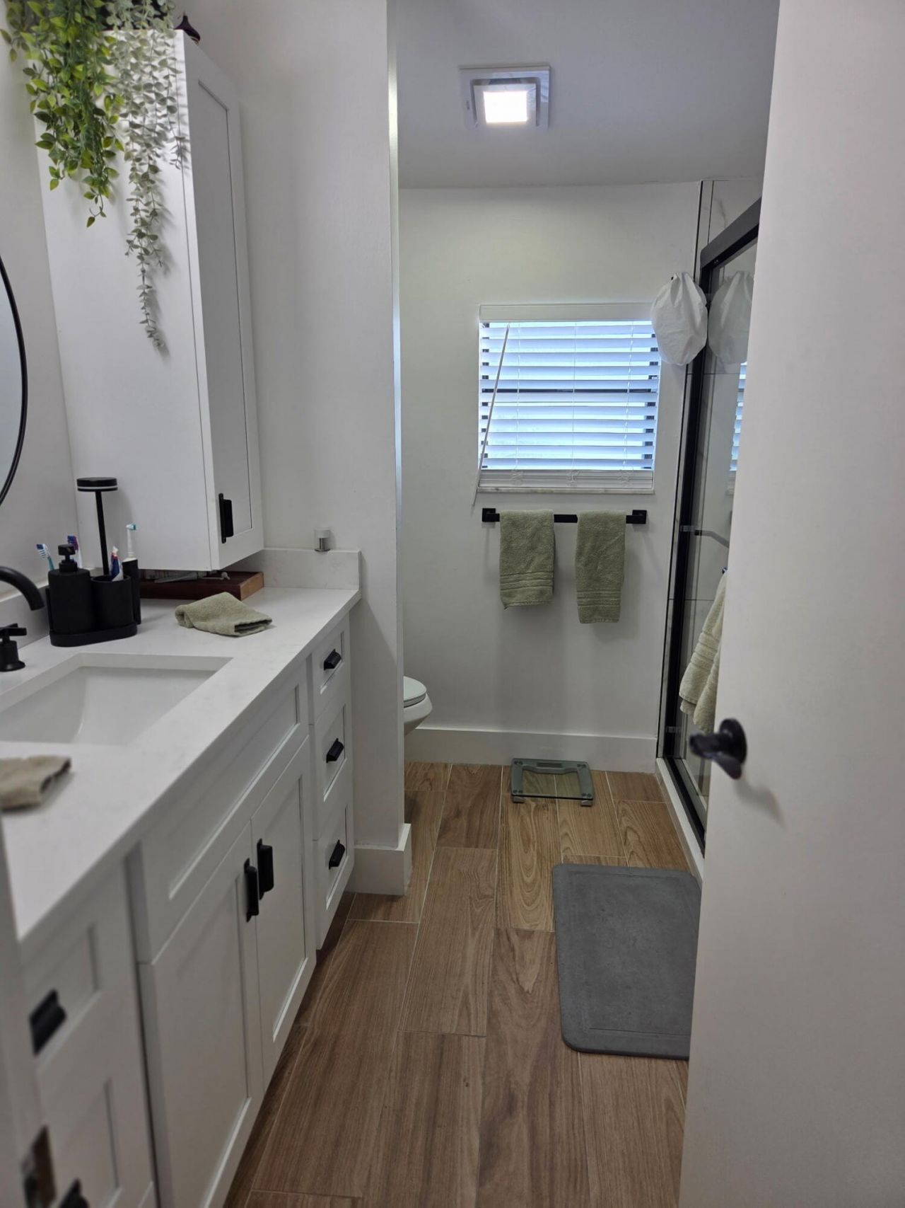 2640 W Gately Dr Drive W, Unit 1204, West Palm Beach, FL 33415 Photo