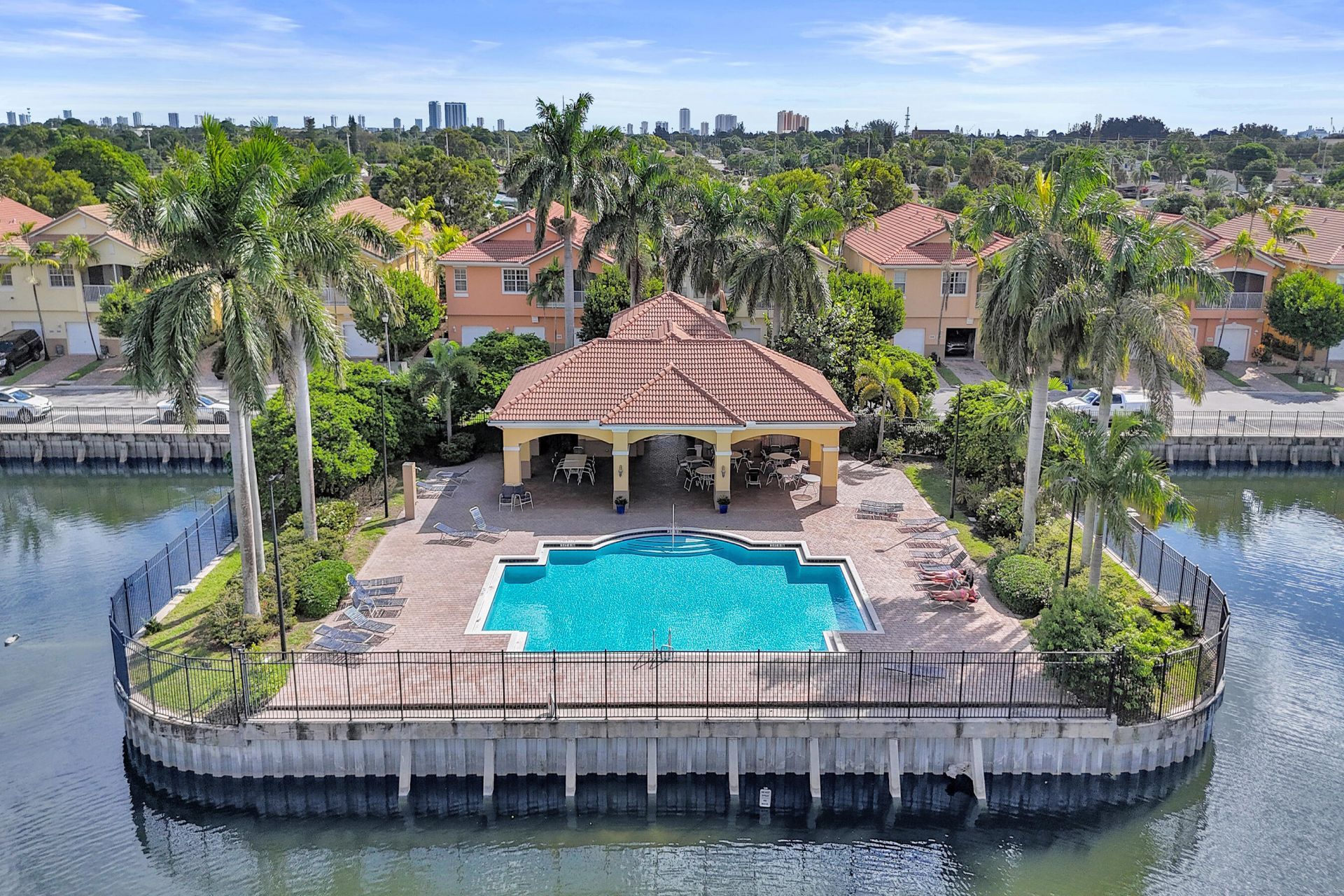 1825 Sonrisa Street, Unit 1825, Riviera Beach, FL 33404 Photo