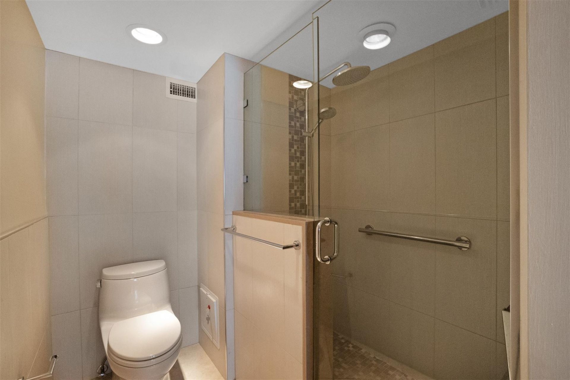 333 Sunset Drive, Unit 503, Fort Lauderdale, FL 33301 Photo