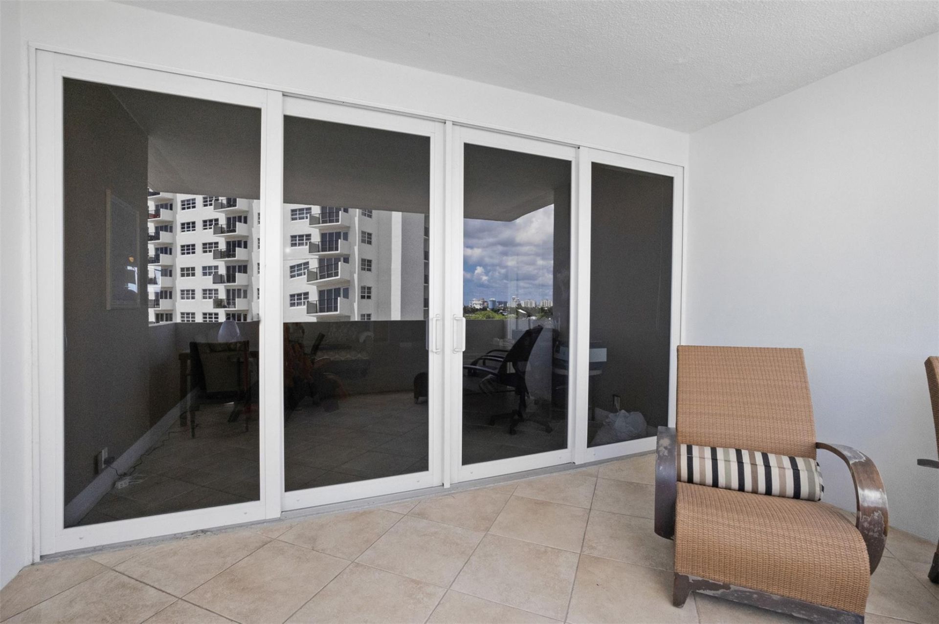 333 Sunset Drive, Unit 503, Fort Lauderdale, FL 33301 Photo