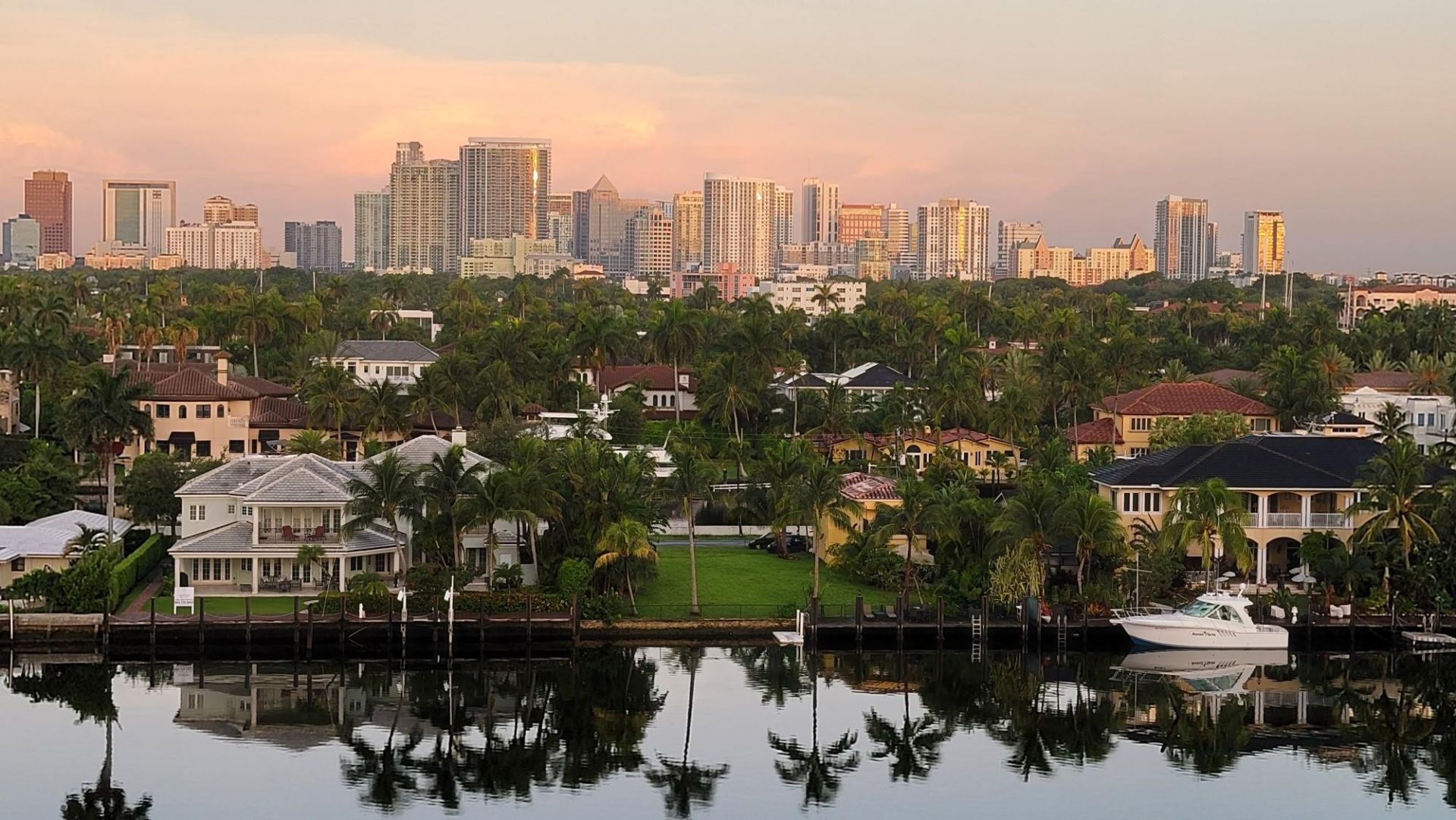 333 Sunset Drive, Unit 503, Fort Lauderdale, FL 33301 Photo