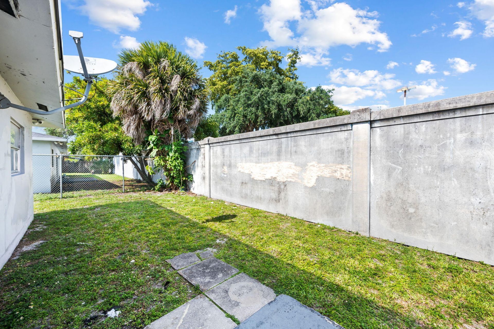 3910 NW 30th Terrace, Lauderdale Lakes, FL 00000 Photo