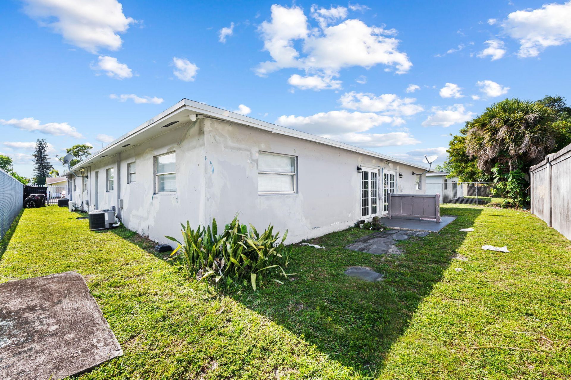 3910 NW 30th Terrace, Lauderdale Lakes, FL 00000 Photo
