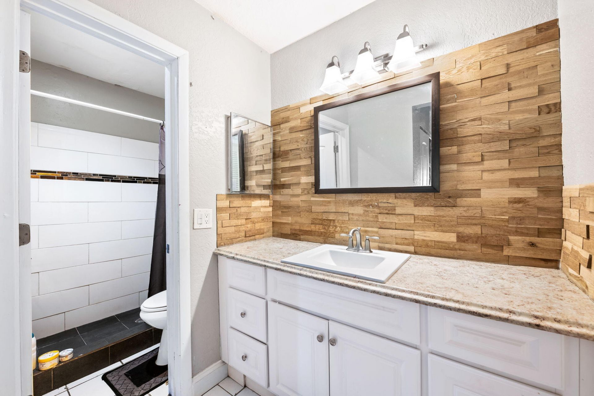 3910 NW 30th Terrace, Lauderdale Lakes, FL 00000 Photo