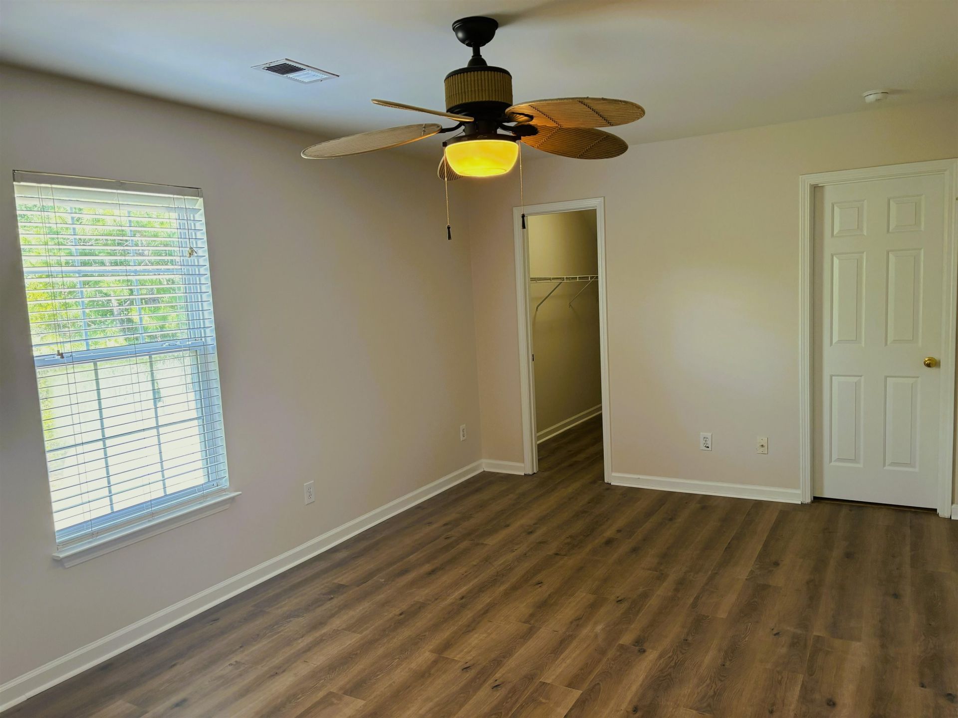 9050 Gatewick Ct. Photo 15