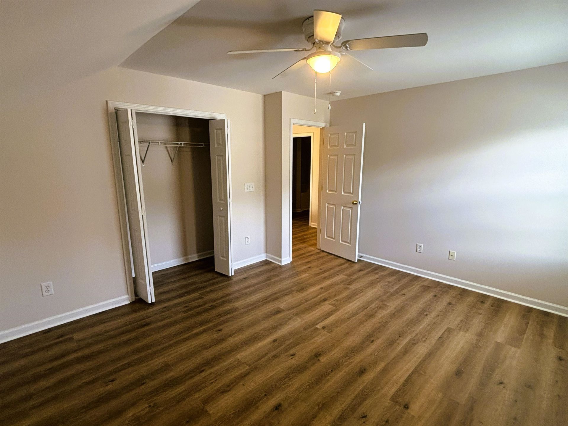 9050 Gatewick Ct. Photo 20