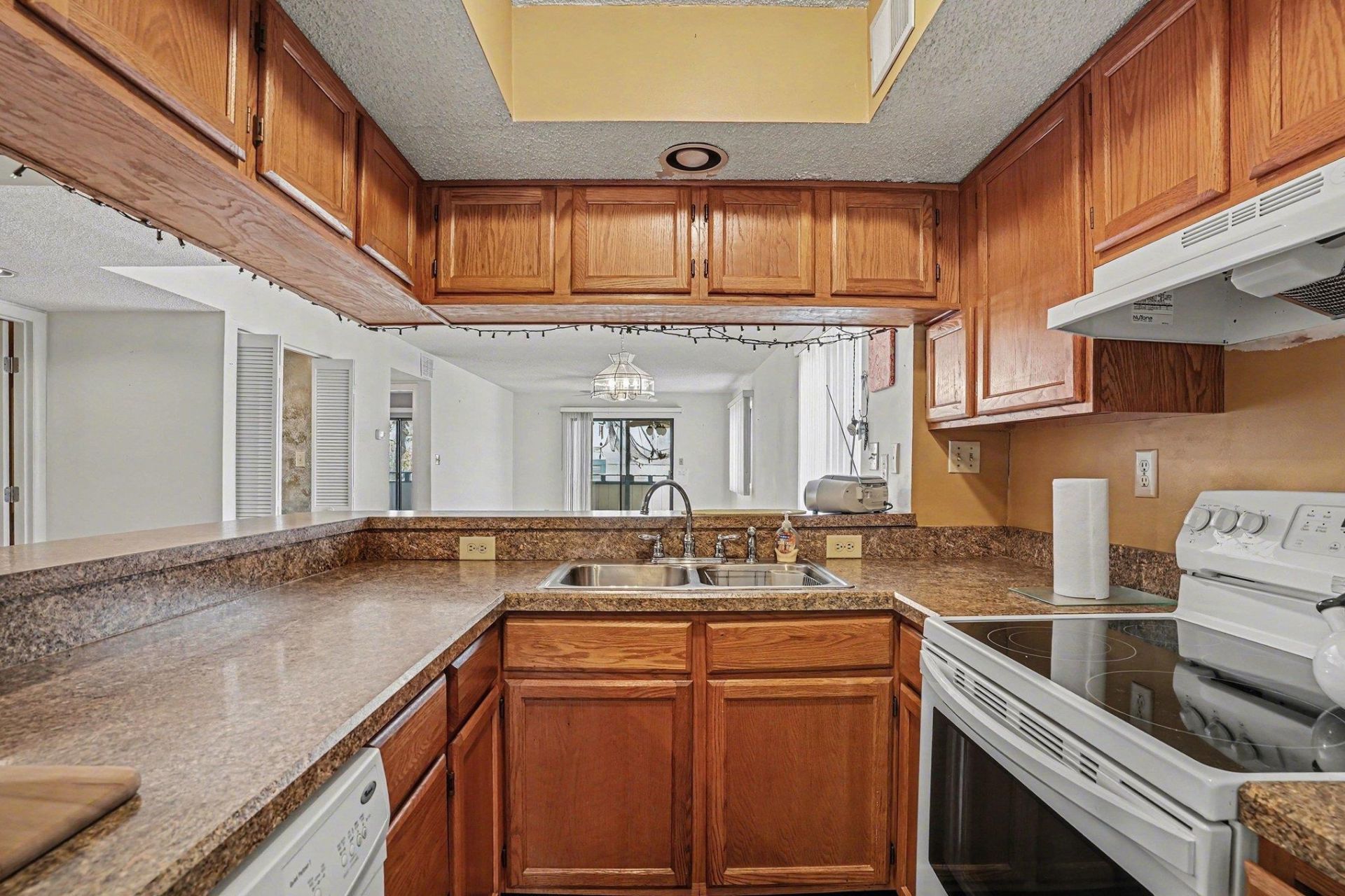 250 Maison Dr. Photo 11