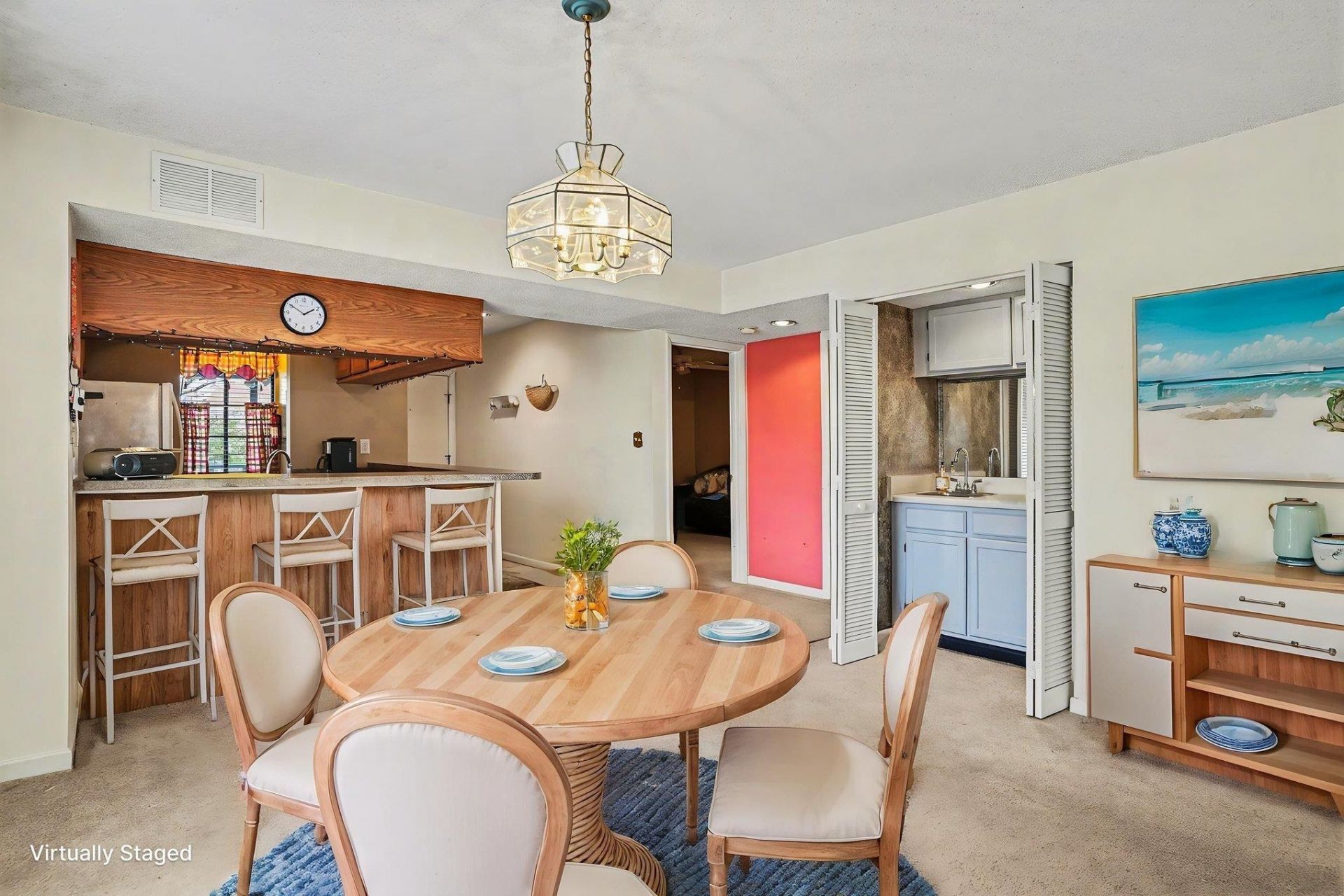 250 Maison Dr. Photo 6