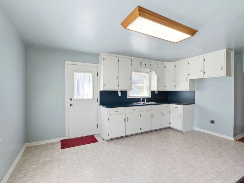 1030 Ginghamsburg Road, Tipp City, OH 45371 Photo 9