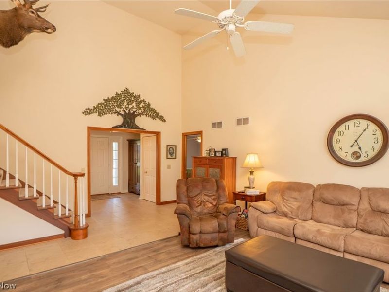 1204 Stone Crossing Street NE, Canton, OH 44721 Photo 10