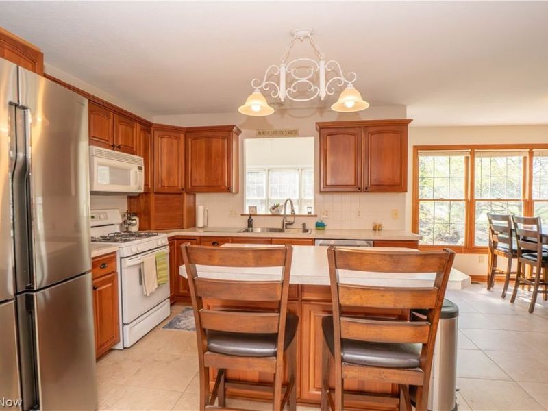 1204 Stone Crossing Street NE, Canton, OH 44721 Photo 15