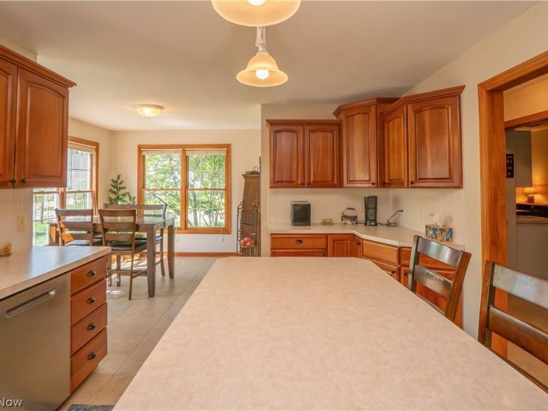 1204 Stone Crossing Street NE, Canton, OH 44721 Photo 16