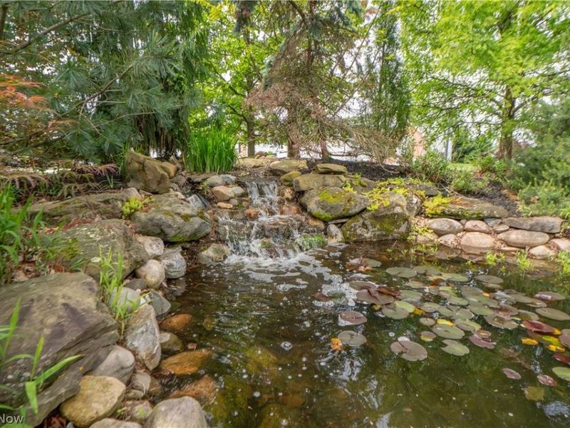 1204 Stone Crossing Street NE, Canton, OH 44721 Photo 5