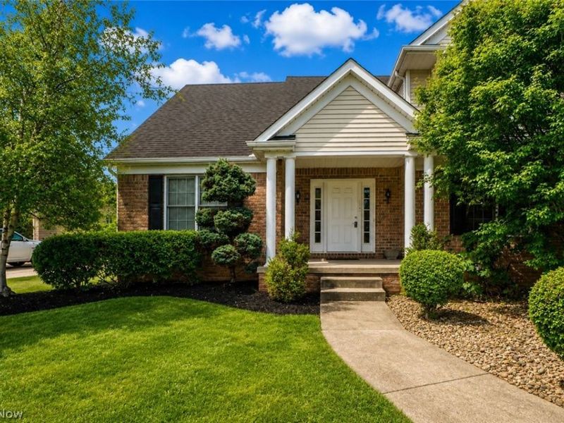 1204 Stone Crossing Street NE, Canton, OH 44721 Photo 6