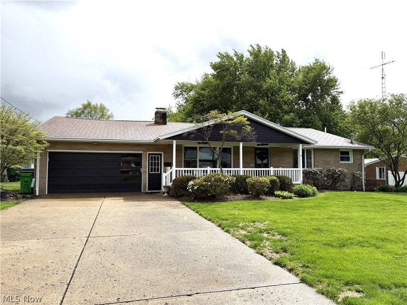 706 Bachtel Street SE, North Canton, OH 44720 Photo 2