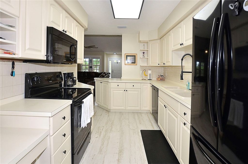 6075 7th Lane, Vero Beach, FL 32968 Photo