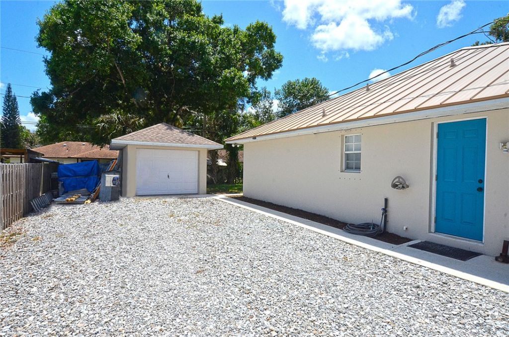 6075 7th Lane, Vero Beach, FL 32968 Photo