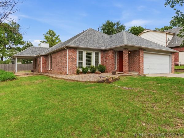 3731 S 74th West Place , Tulsa, OK 74107