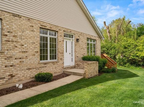 Main Photo