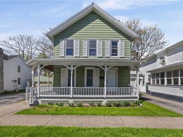 17 Spencer Street, Lyons, NY 14489