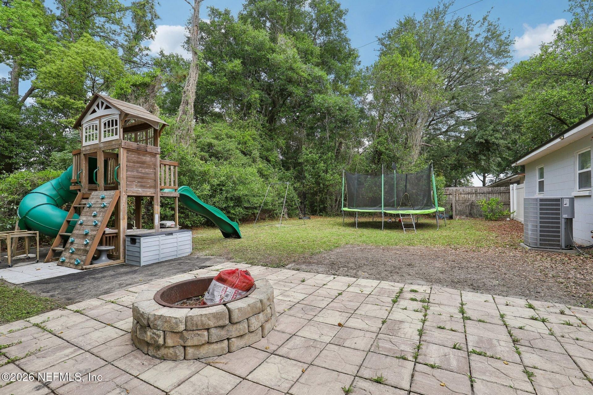 3218 Dalehurst Drive W, Jacksonville, FL 32277 Photo