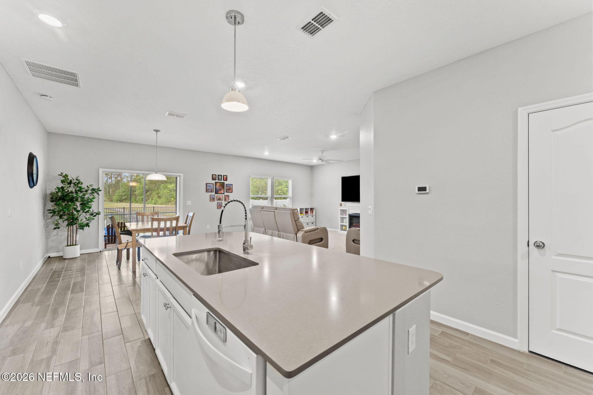 15692 Stedman Lake Drive, Jacksonville, FL 32218 Photo