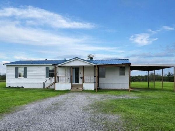 956 Robinson Cutoff , Vinton, LA 70668