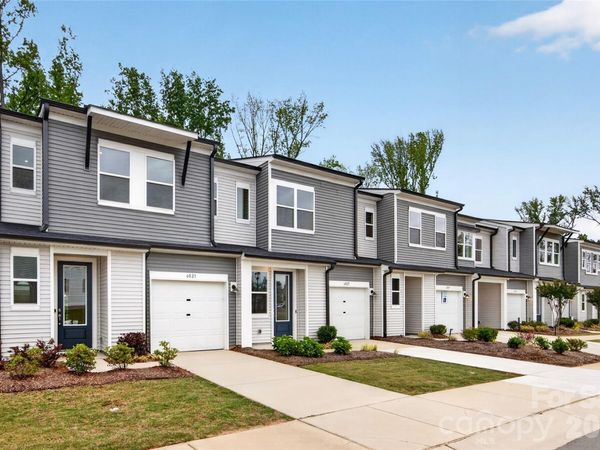 6021 Longar Lane , Charlotte, NC 28269