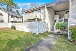404 Greencastle Drive photo 4