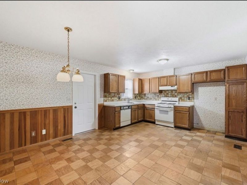 5179 Franklyn Boulevard , Unit B, Willoughby, OH 44094 Photo 5