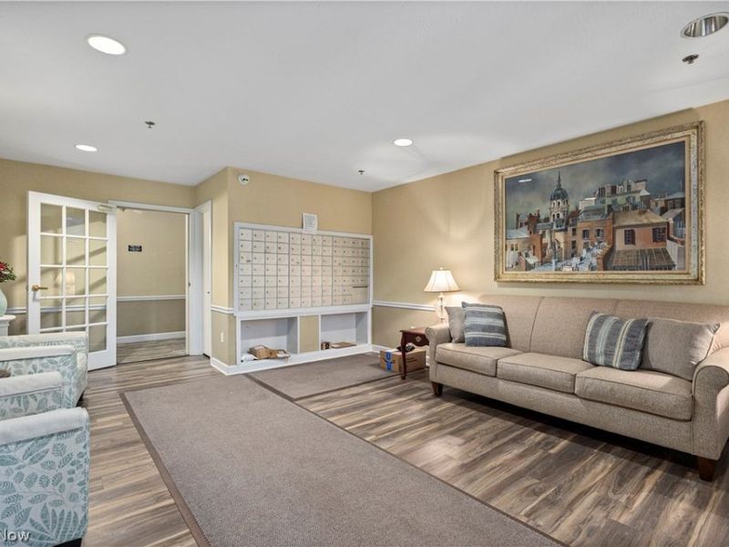 2885 Pease Drive, Unit 303, Rocky River, OH 44116 Photo 23