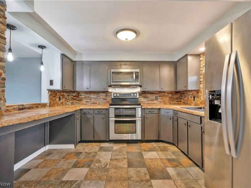 1227 33rd Street NE, Canton, OH 44714 Photo 10