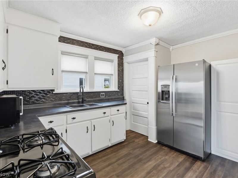 103 Fenton Avenue , Mogadore, OH 44260 Photo 10