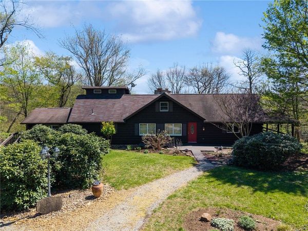 2705 Radebaugh, Jeannette, PA 15644