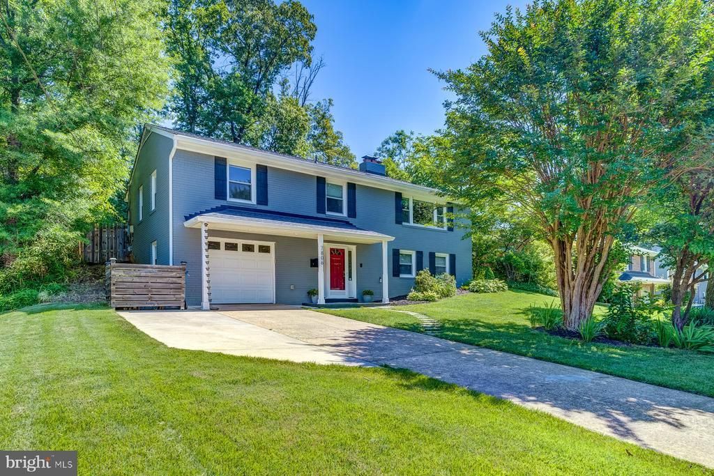 7806 Jansen Drive, Springfield, VA 22152 Main Photo