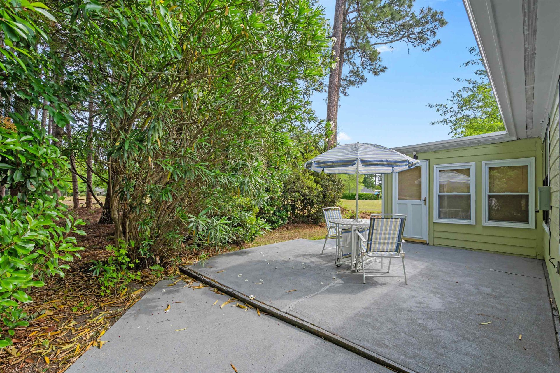6518 White Heron Crescent Photo 26