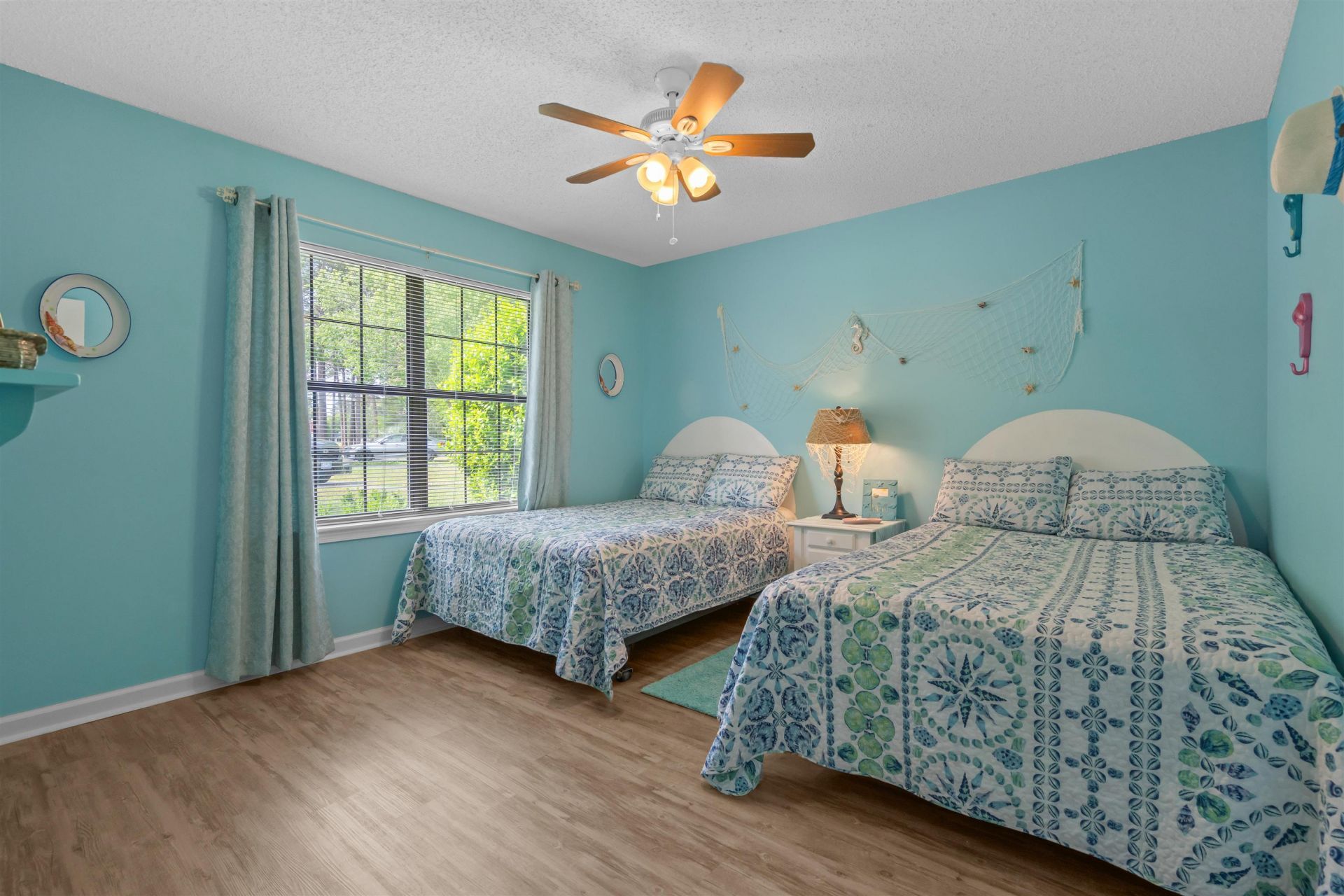 6518 White Heron Crescent Photo 33