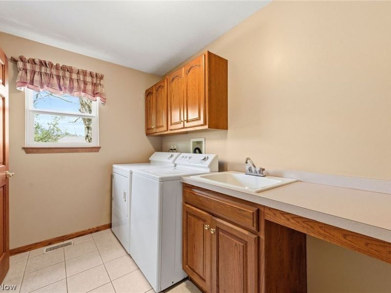 10030 Kile Road , Chardon, OH 44024 Photo 11