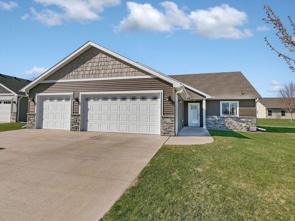 153 Glenview Loop , Saint Cloud, MN 56303