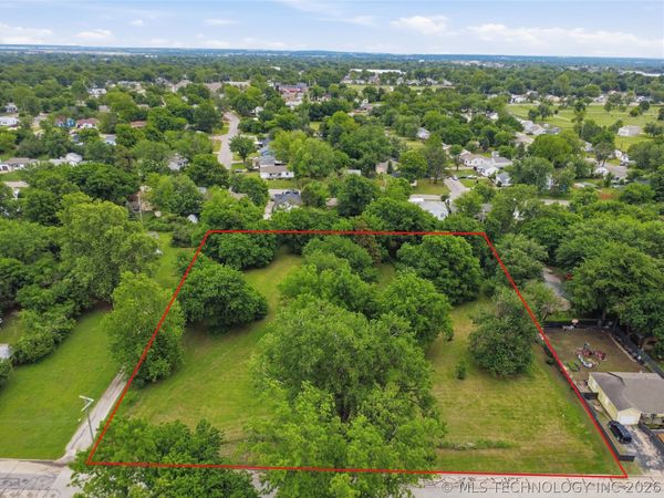 833 N Sandusky Avenue , Tulsa, OK 74115
