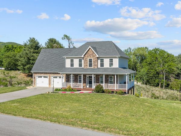 250 Thornblade WAY , Blue Ridge, VA 24064
