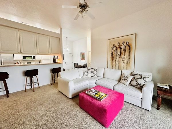6350 Coachlight Drive, Unit 1304, West Des Moines, IA 50266