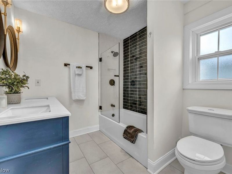 6008 W Clinton Avenue , Cleveland, OH 44102 Photo 31